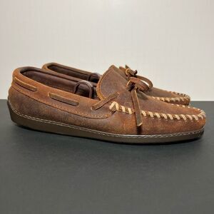 Mens MINNETONKA Classic Brown Made in USA Leather Slip On Moccasins / Size 8